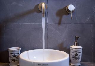 Sunny Top Floor Studio - Excellent Athens view - 2