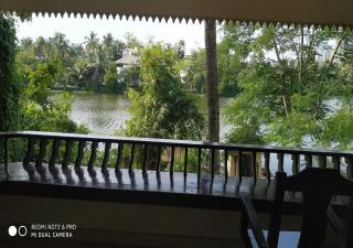 Wintergreen Water Front Resort - Tripunittura - 8