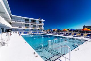 Crusader Oceanfront Resort - Wildwood Crest - 6