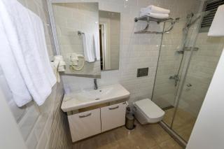 BGuest Hotel & Residence - 2