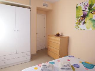 Lovely, Quiet Downtown-Beach w Balcony - Fuengirola - 2