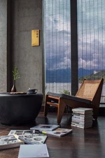 Yakamoz Erhai Hotel - 2