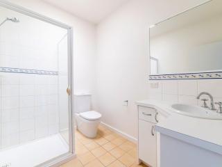 Bayview Beachfront Apartment - 2