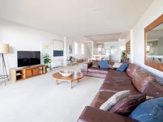 Bayview Beachfront Apartment - 1