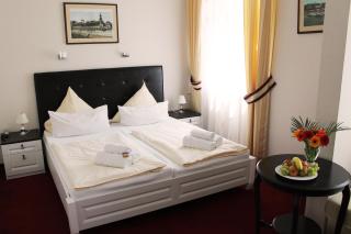 Hotel Am Schloss Biebrich - Wiesbaden - 3