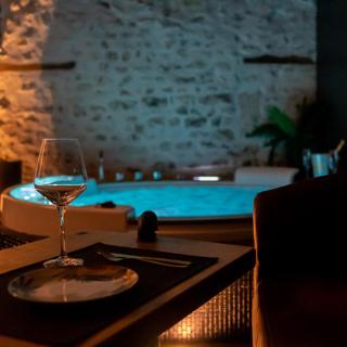 LOVE Suites & SPA "Le Chai" avec lit rond - 9