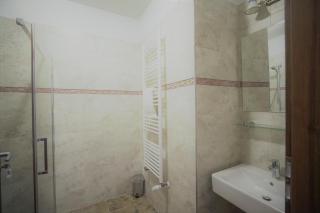 La Curtea Domneasca - 7