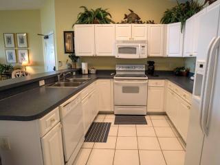Gulf Retreat 2: Magnificent Water Views, Steps to Beach, None Cleaner, None Nicer! - Clearwater Beach - 3
