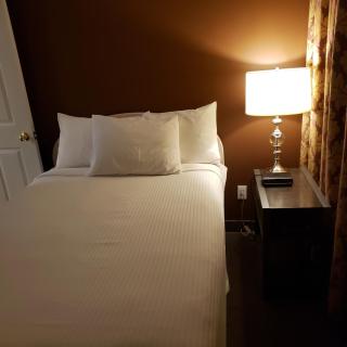 Shemron Suites Hotel - Deep River - 5