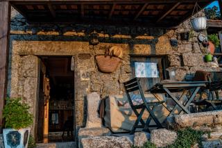 Old House - Monsanto - 4