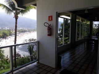 PÉ NA AREIA APTO 708 - Ubatuba - 2