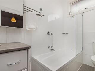 Railway Cottage - 7