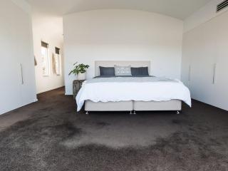 Spinnakers Waterfront - Port Fairy - 1