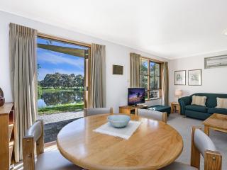 Whalers Cottage - 3