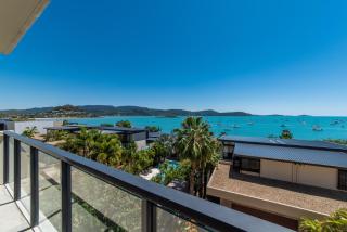 Executive on Whisper Bay - Cannonvale - 6