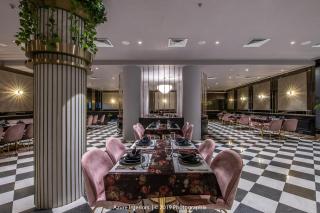 Clarks Inn Suites Raipur - Raipur - 2