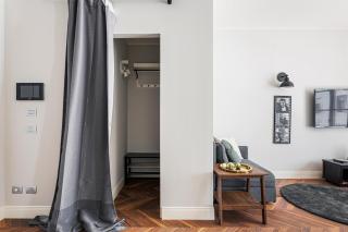 Wide and Bright two bedroom apartment- Via Freguglia - Milano - 6