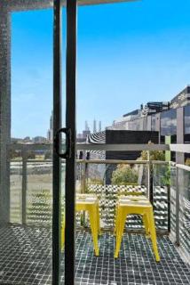Docklands Private Collection - City Harbour Apartments - 3