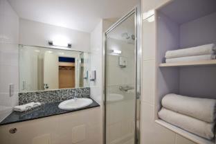 Leonardo Inn Aberdeen Airport - Dyce - 3