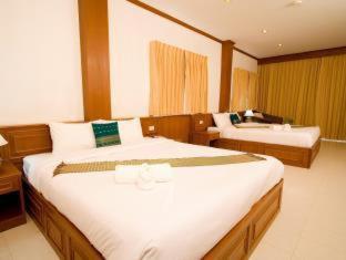 Andaman Seaside Resort Bangtao Beach - 4