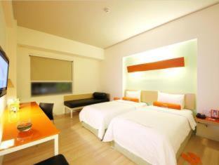 HARRIS Hotel Sentul City Bogor - 6