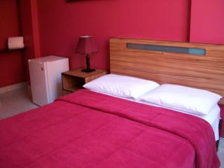 Hostal Hellen Ross - Nazca - 0