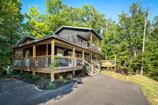 Smoky Mountain Serenity, Amazing Mountain Views 1089 FREE tickets each paid day, Dollywood and More - Sevierville - 4