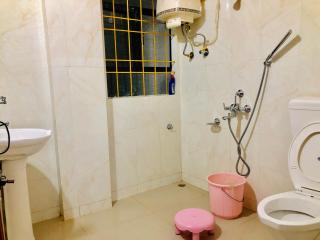 Pine Hill Home Stay - Shillong - 8