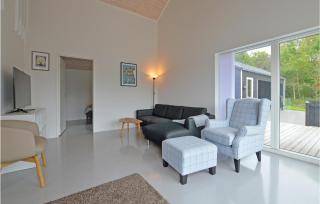 Beautiful Home In Højby - Højby - 3