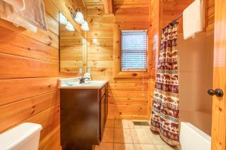 It's Got It All - Sevierville - 3