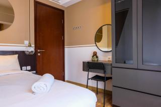 Elegant 2BR Apartment at M-Town Signature near Shopping Mall By Travelio - 5
