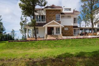 StayVista at Villa Sullivan with Heater & Indoor-Outdoor Games - Ooty - 3