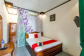 RedDoorz Plus near Taman Sari 2 - 2