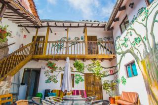 Tucan Hostel - 1