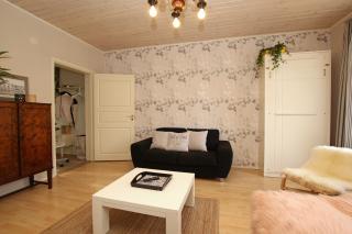 Idyllic central wooden house apartment - Pori - 3