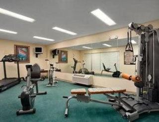 Baymont Inn & Suites by Wyndham Grenada - Grenada - 6