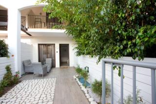 Galatex Beach Living by TrulyCyprus - Limassol - 8