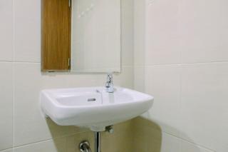 Best Price 1BR Apartment at The Oasis Cikarang By Travelio - Bekasi - 2