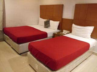 Modern House - Chennai - 2
