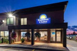 Days Inn & Suites by Wyndham Duluth by the Mall - 8