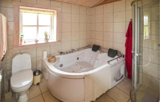 Beautiful Home In Glesborg With Sauna - Glesborg - 4