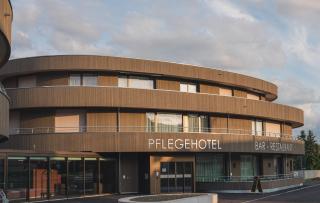 Pflegehotel Sutz-Lattrigen - 1