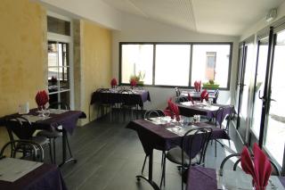 Logis hôtel restaurant Auberge de la Cloche - 1