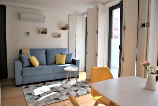 NEW! Colorful and central (9 min-walk to main station) - 0