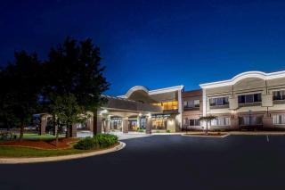 Days Inn & Suites by Wyndham Rochester Hills MI - Rochester Hills - 9