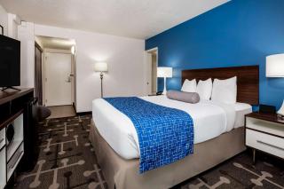 Baymont by Wyndham Spokane - Spokane - 5