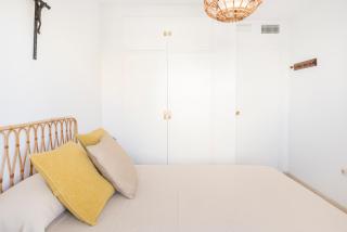 Beautiful apartment with terrace near the beach - 4
