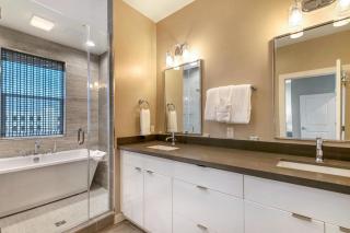 Stunning Villas with Modern & Open Layout - New Orleans - 5