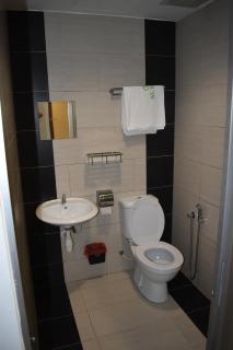 WL HOTEL - Kampung Baharu Sungai Buluh - 4