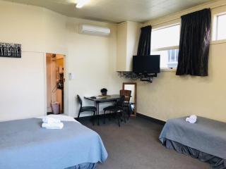 Otautau Hotel - 7